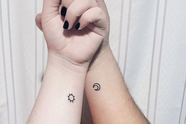 Tatuajes para parejas pequeños, discretos, pero con gran significado